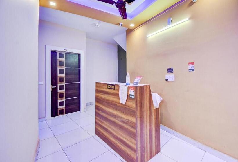 בית מלון כפרי Oyo 72793  Sarovar