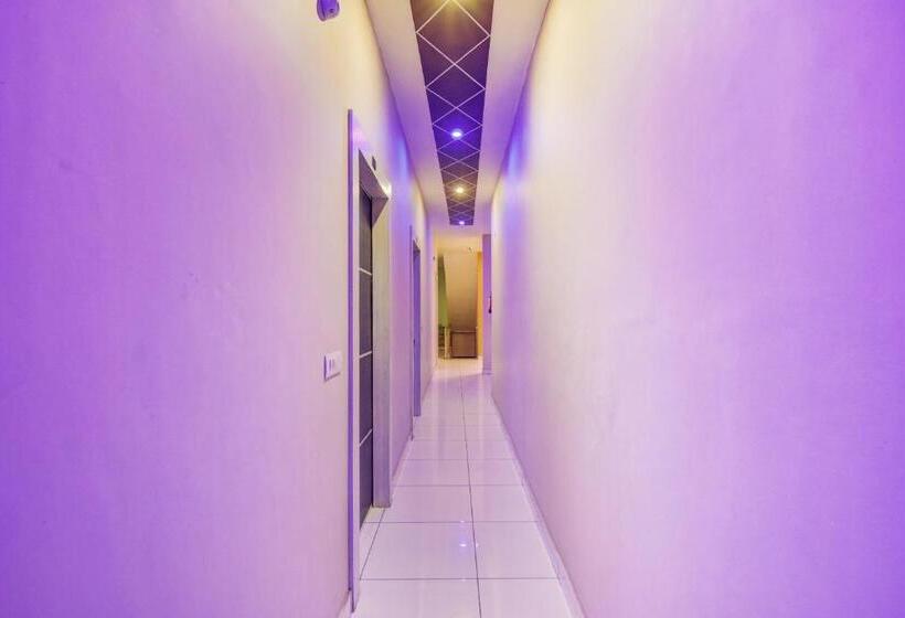 בית מלון כפרי Oyo 72793  Sarovar