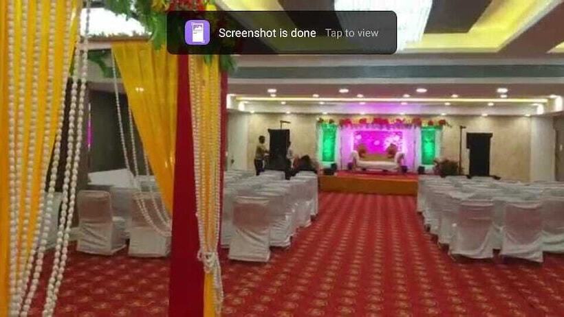 هتل Rajmahal Banquet And Lawn