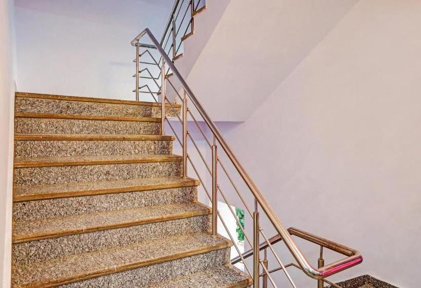 酒店 Spot On 75686 Royal Stay