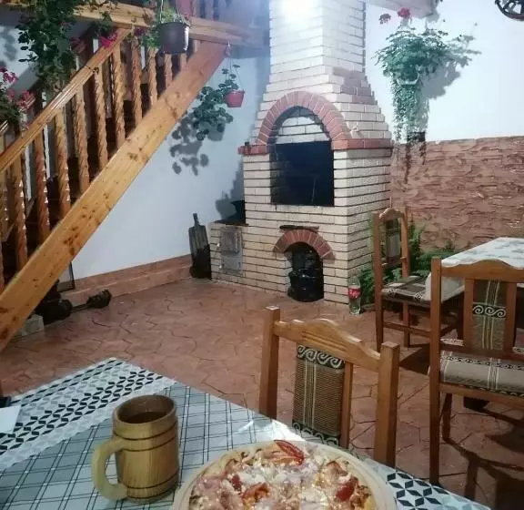 Majatalo Casa Visescu