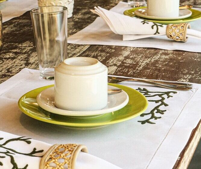 پانسیون Vila Trancosear