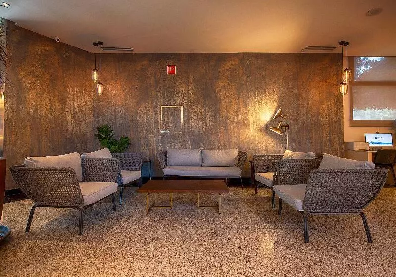 Fuengirola Beach Apartamentos Turisticos