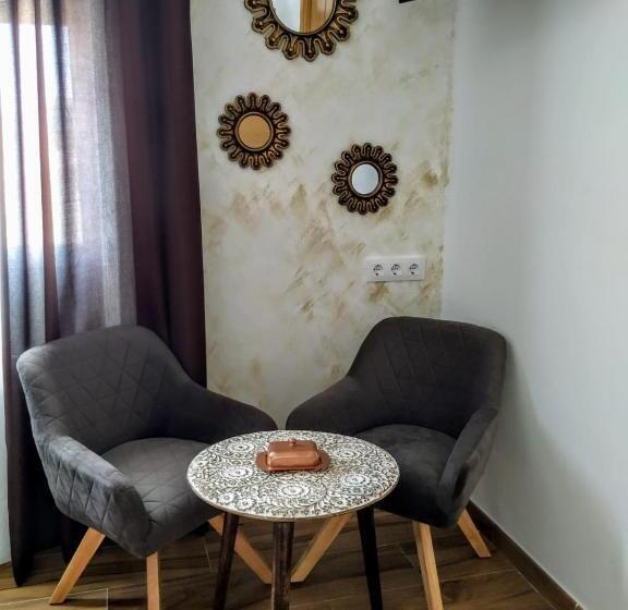 Hostal Restaurante La Mancha