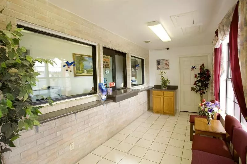 Отель Executive Inn & Suites Lackland Afb