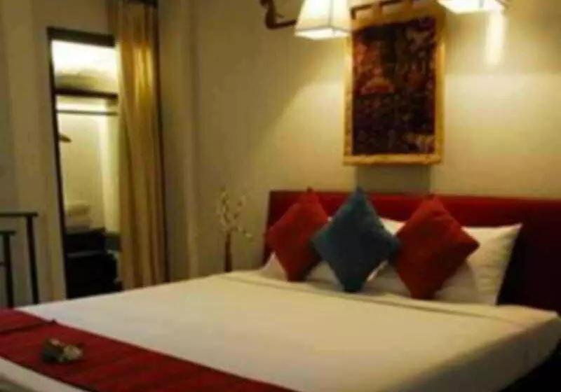 Отель Ananda Museum Gallery