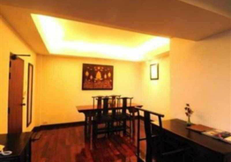 בית מלון כפרי Ananda Museum Gallery