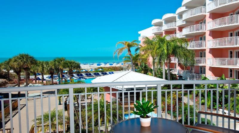 Отель Beach House Suites By The Don Cesar