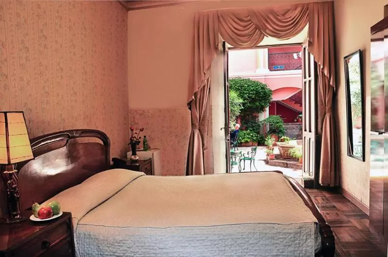 هتل Capital Plaza