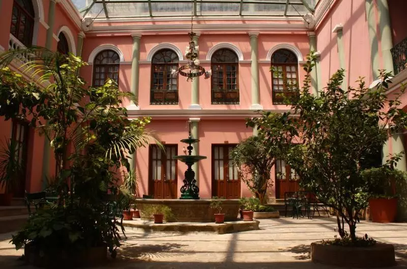 هتل Capital Plaza