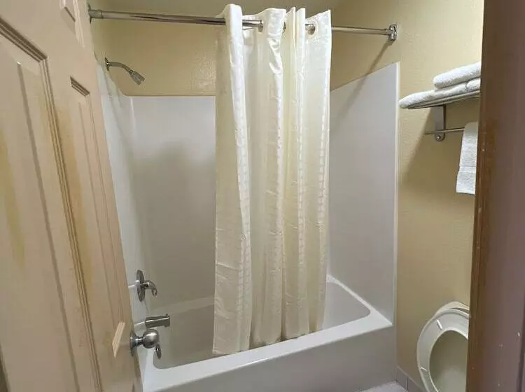 Отель Executive Inn & Suites Lackland Afb