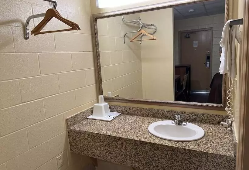 Отель Executive Inn & Suites Lackland Afb