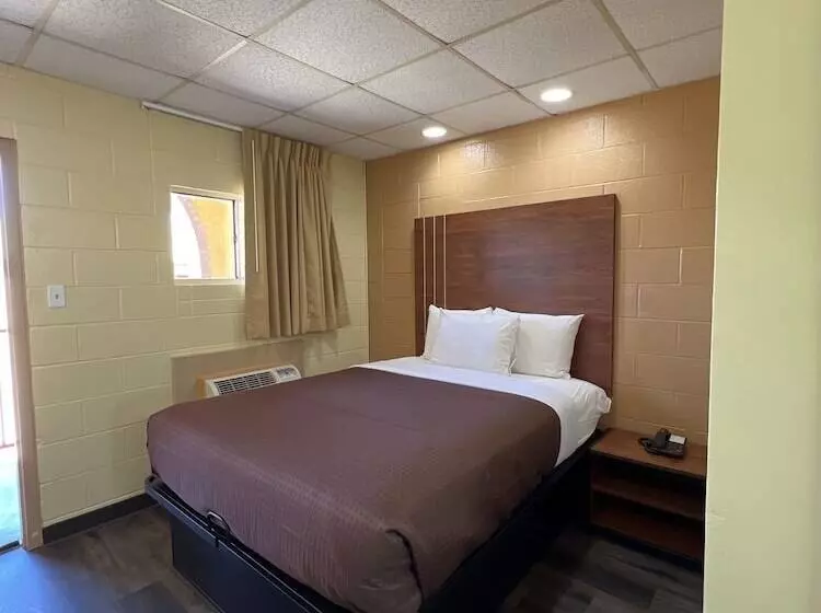 Отель Executive Inn & Suites Lackland Afb