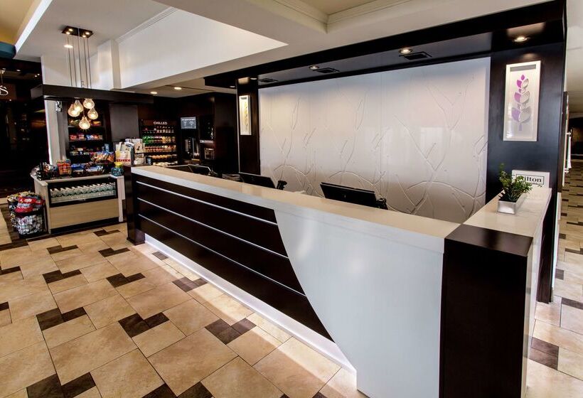 هتل Hilton Garden Inn New York / Staten Island