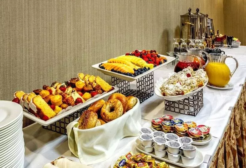 בית מלון כפרי Hilton Garden Inn New York / Staten Island