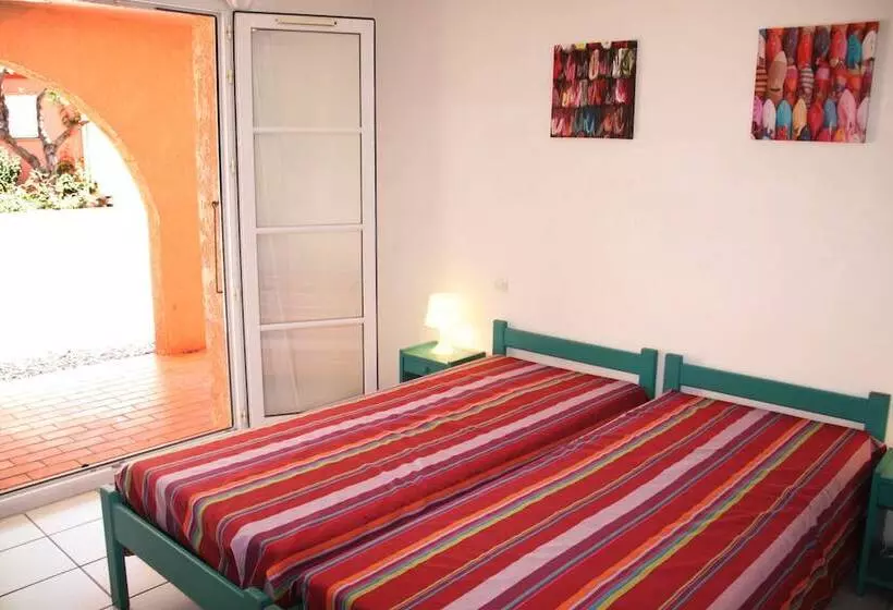 Отель Lagrange Vacances Le Village Des Aloés