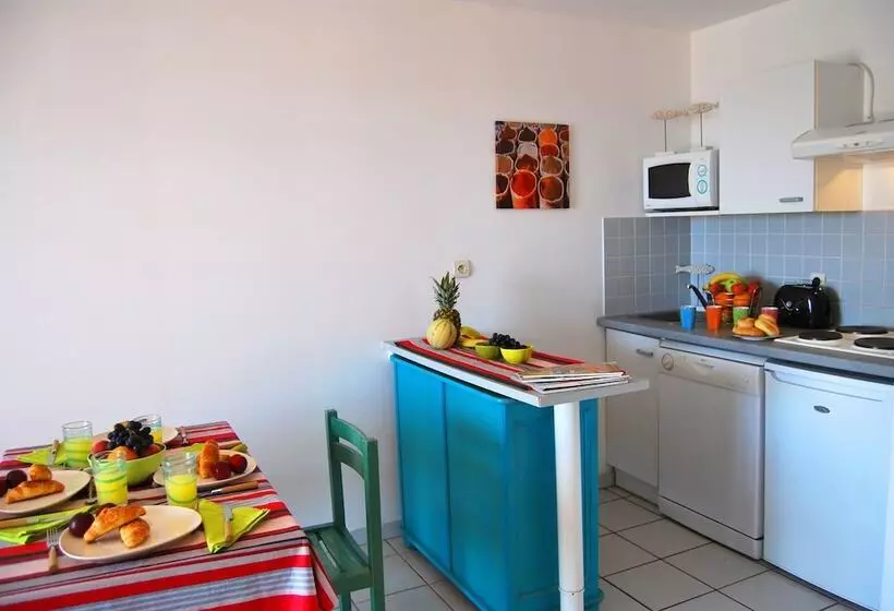 Отель Lagrange Vacances Le Village Des Aloés