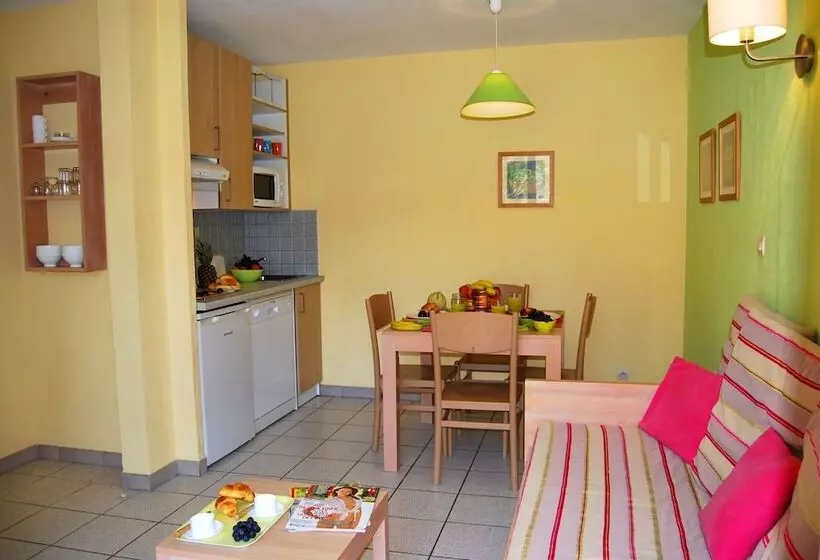 Отель Lagrange Vacances Le Village Des Aloés