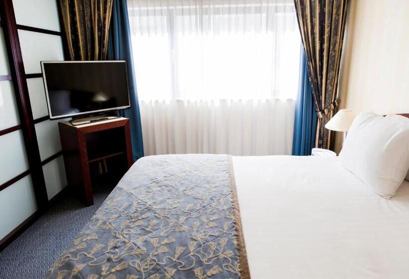 هتل Le Châtelain