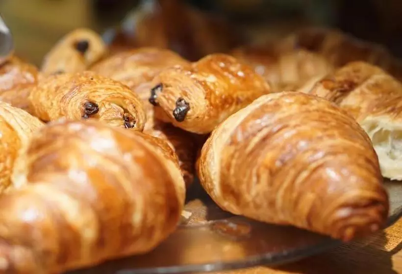 هتل Le Châtelain