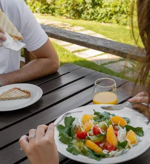 Отель Miravillas