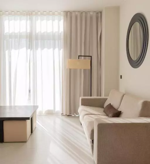 Отель Miravillas