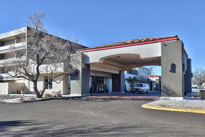 هتل Ramada By Wyndham Albuquerque Midtown