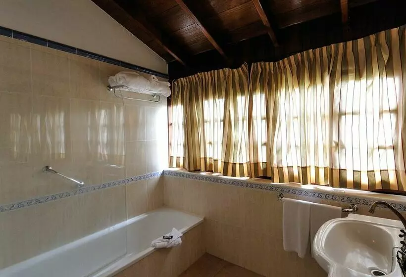 田舎風ホテル El Nogal  Boutique & Spa