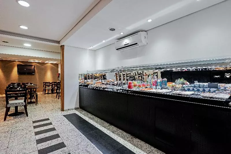 호텔 Slaviero Curitiba Batel