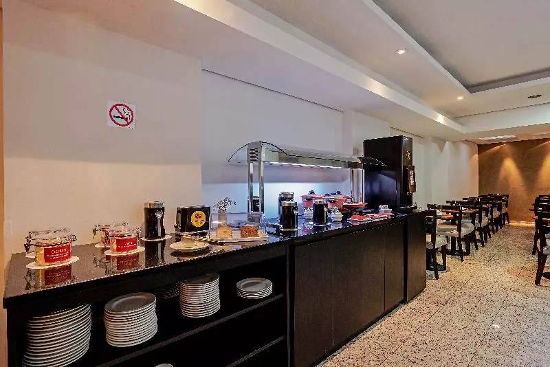 호텔 Slaviero Curitiba Batel