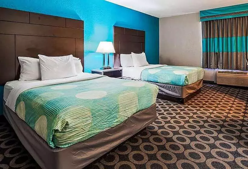 Hotelli Travelodge By Wyndham San Antonio Downtown Northeast