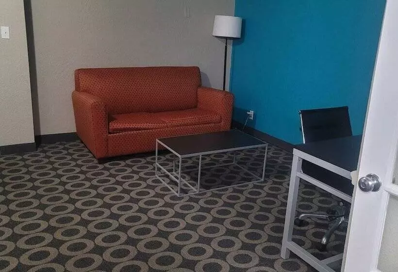 Hotelli Travelodge By Wyndham San Antonio Downtown Northeast