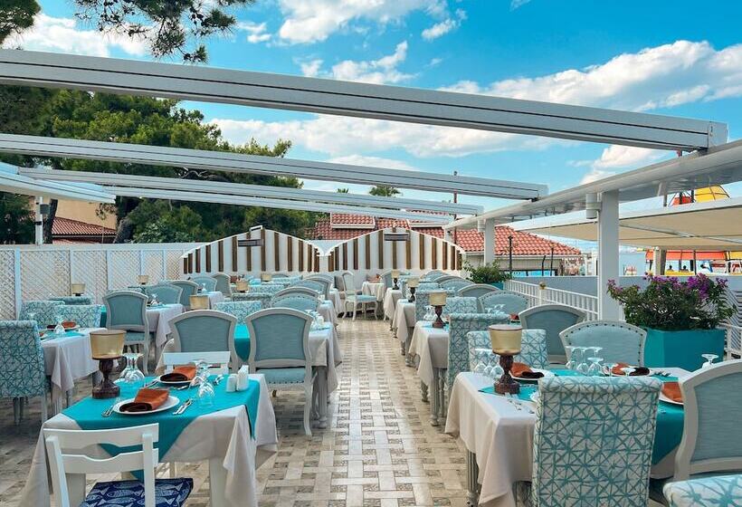 استراحتگاه Catamaran Quality Times