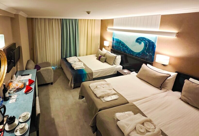 استراحتگاه Catamaran Quality Times