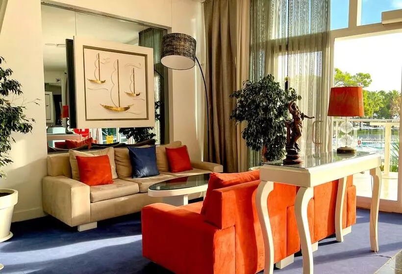 Курорт Catamaran Quality Times