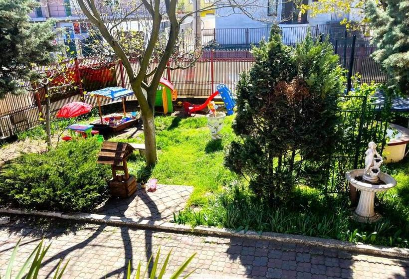 هاستل Vila Egreta