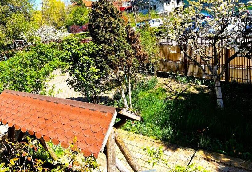 هاستل Vila Egreta