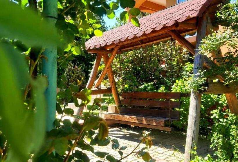 هاستل Vila Egreta