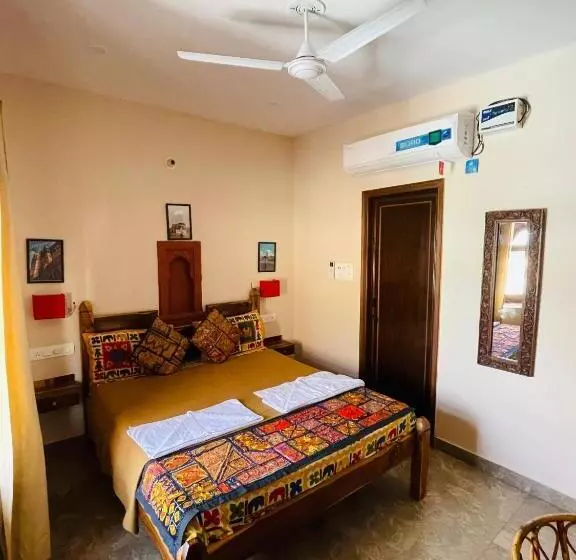 Hotelli Corsican Haveli