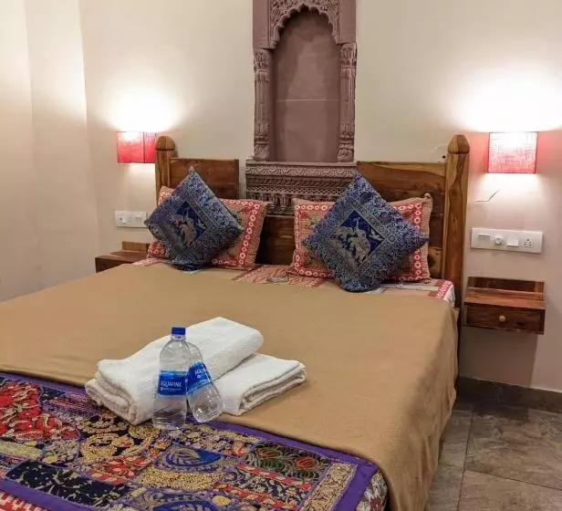 Hotelli Corsican Haveli