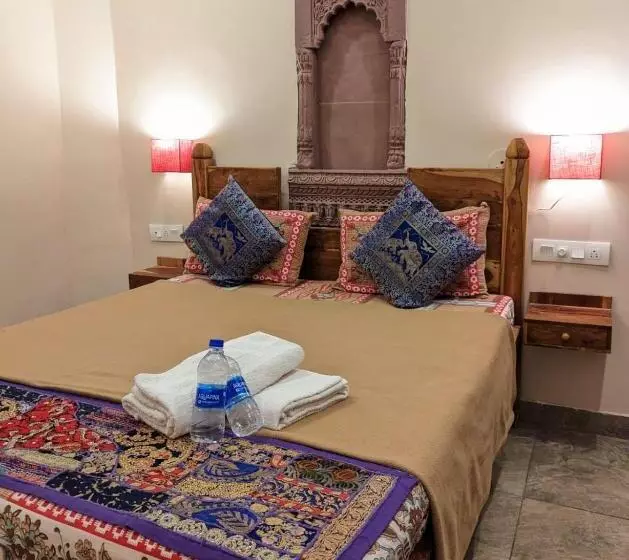 Hotelli Corsican Haveli