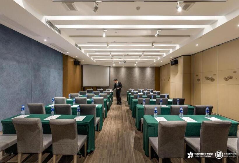 Отель Life All Suites  Suzhou