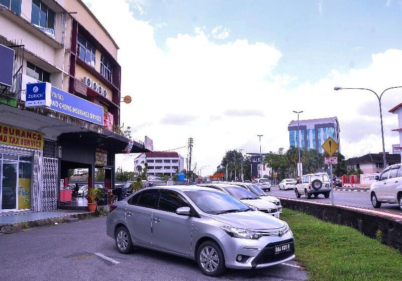 هتل Spot On 89823 Rooms Inn