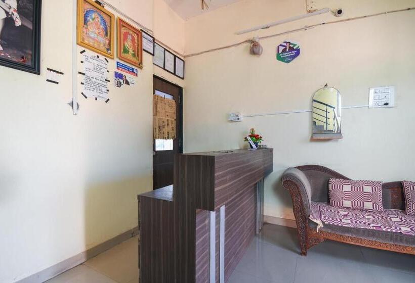 Отель Spot On Kanyaratna And Lodging