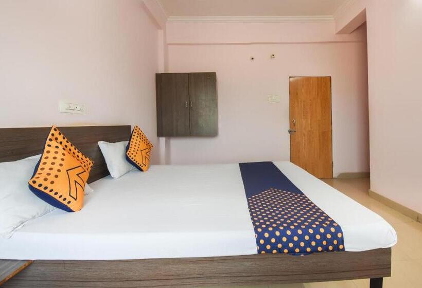 Отель Spot On Kanyaratna And Lodging