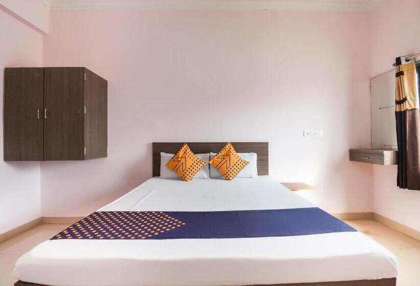 Отель Spot On Kanyaratna And Lodging