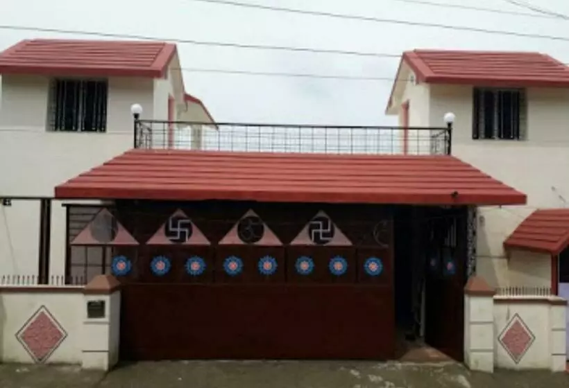 Hotelli Vamoose Laxmi Hill Resort