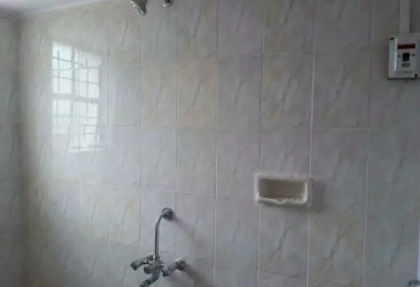 Hotelli Vamoose Laxmi Hill Resort