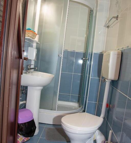 بنسيون Casa Albert Sinaia