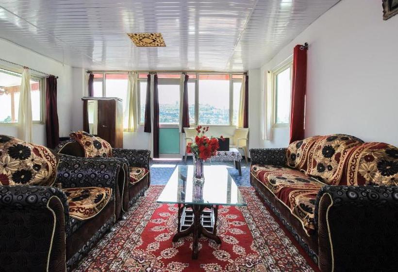 펜션 Oyo Home 71709 Elegant Homestay Bhimtal